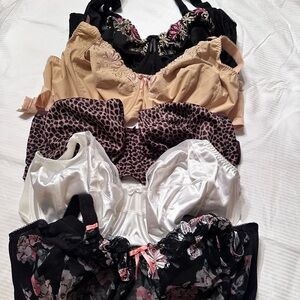 Elomi Floral and Leopard Print Intimates Set